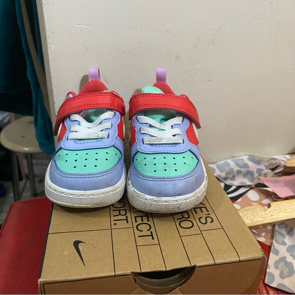 Nike Kids Mint, Lavender & Red Hook-and-Loop Sneakers